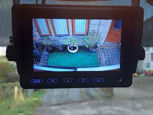 Installation photos of PM51W 5" Dash monitor + white bracket reversing camera Installation photos of PM51W 5" Dash monitor + white bracket reversing camera